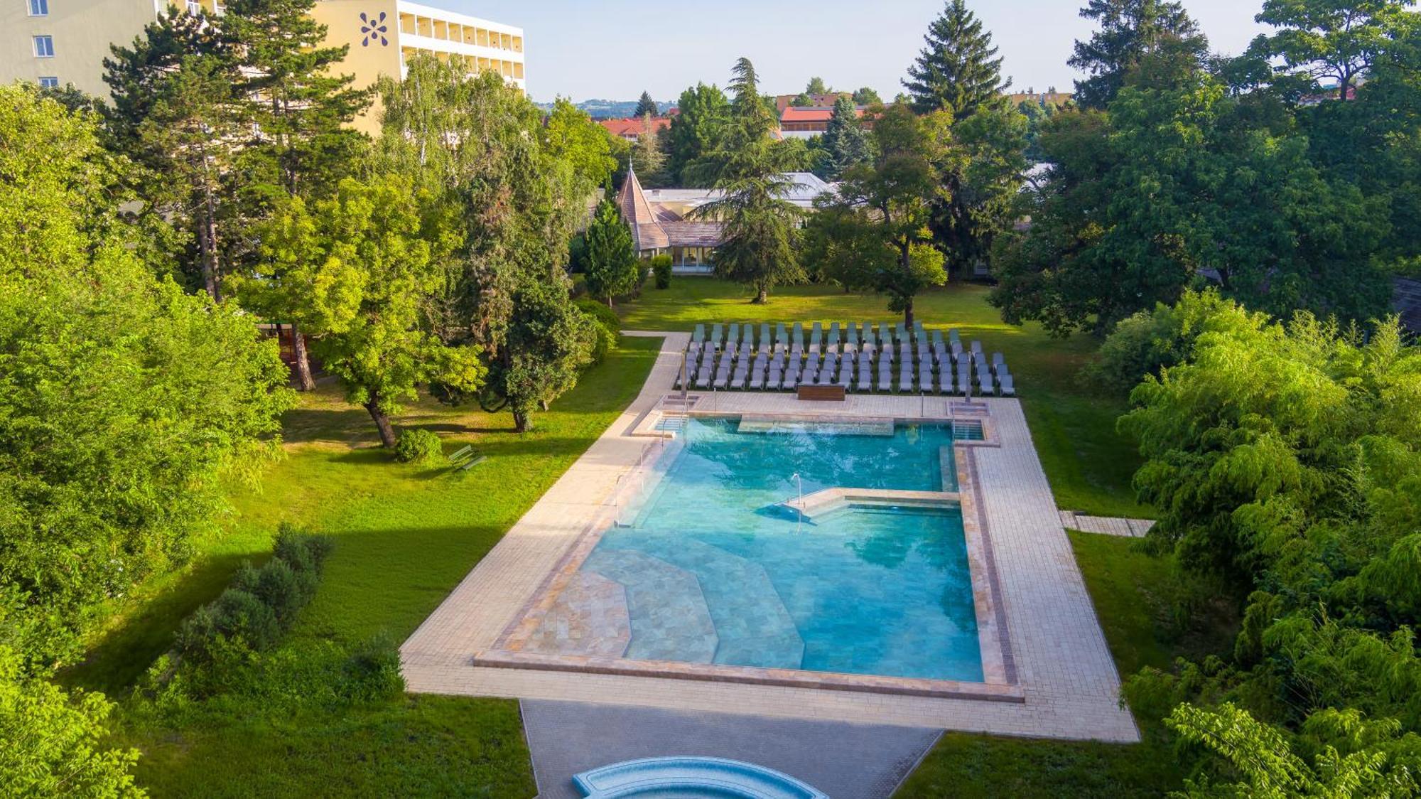 Hunguest Helios Heviz Hotell Exteriör bild